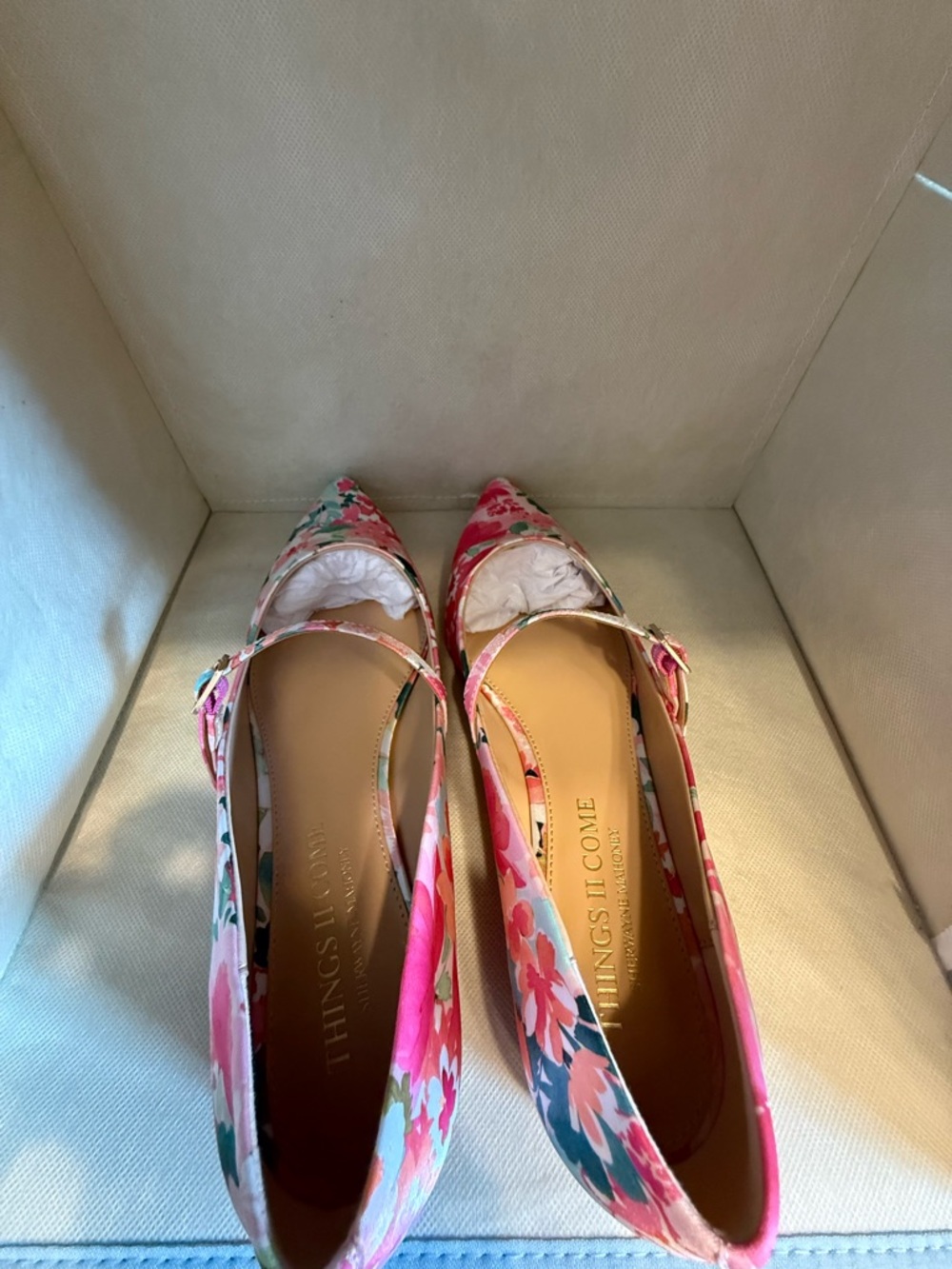 THINGS II COME KYRA  Pink Floral Flat Buckle Mary Jane Women's 5M - Picture 3 of 6